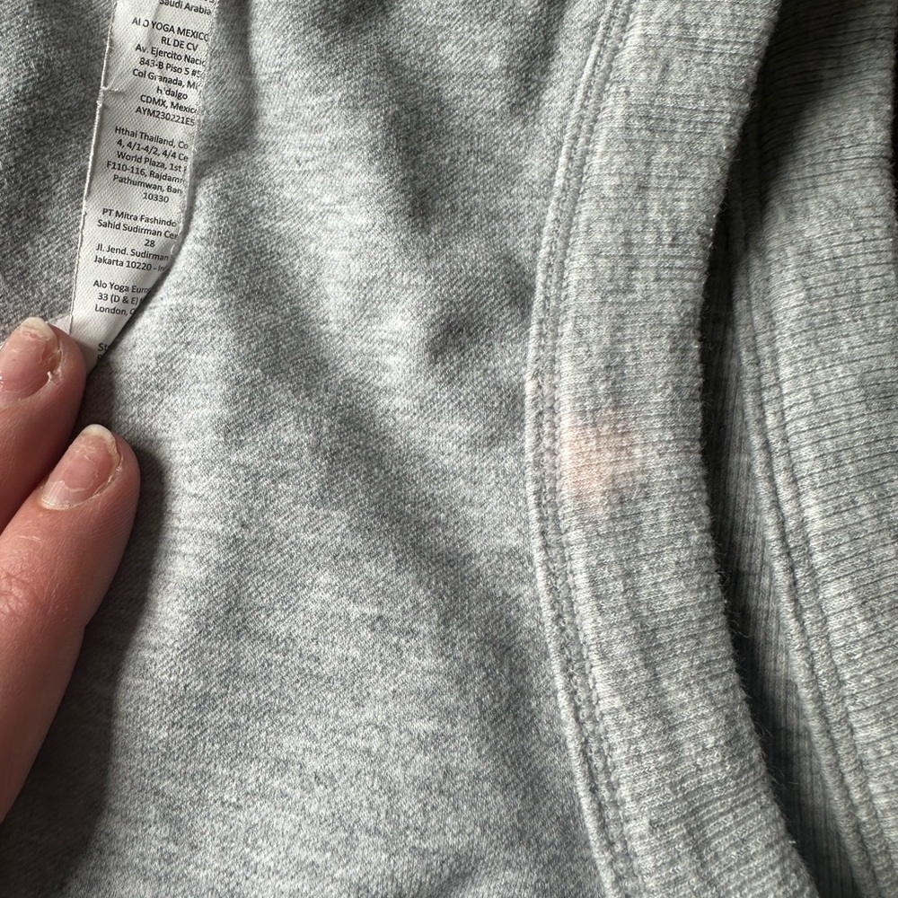 ALO Grey Ribbed Racerback Crop Tank - Picture 3 of 3